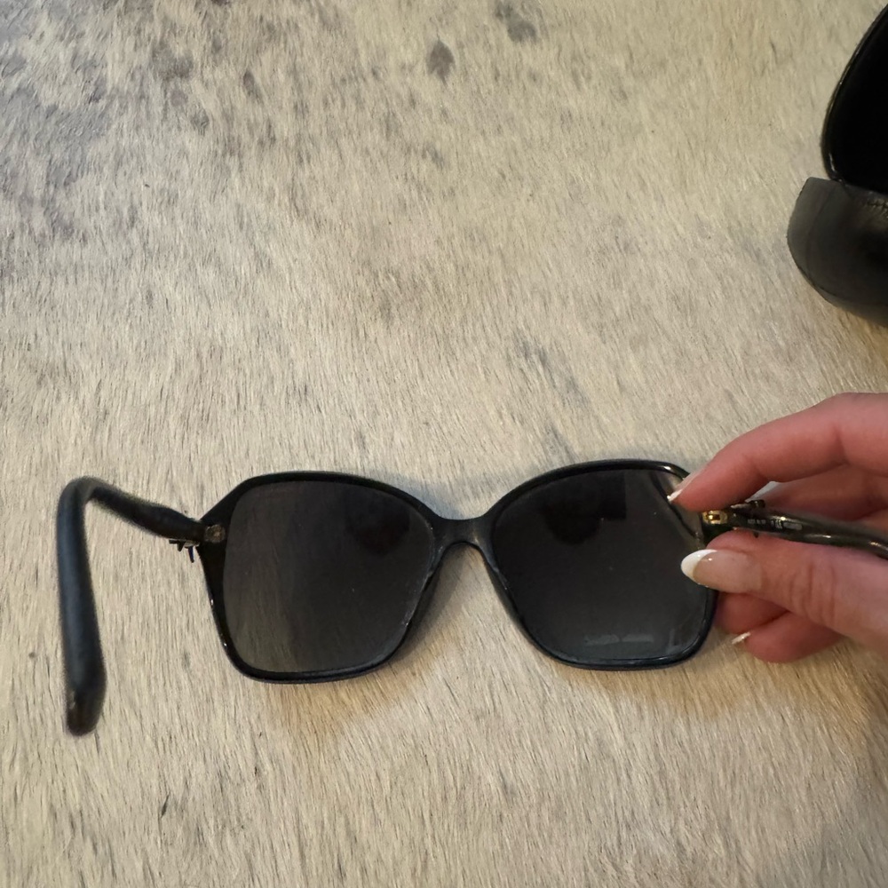 CHANEL 5205 Butterfly Sunglasses - Picture 6 of 16